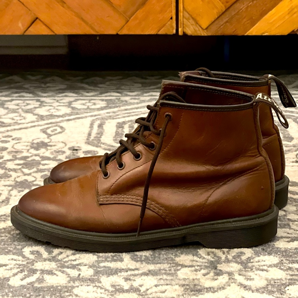 Doc Marten Dr. Marten chukka boot in brown Men’s size 9